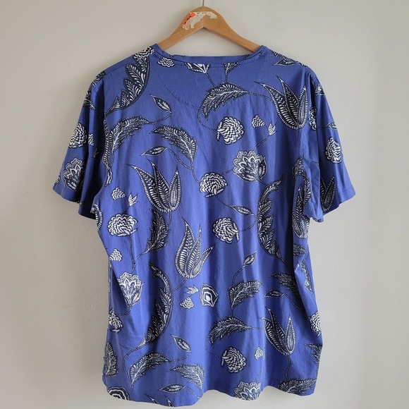 Ted Baker London Classic Floral Print Relaxed Fit Crewneck T-shirt - Picture 2 of 9